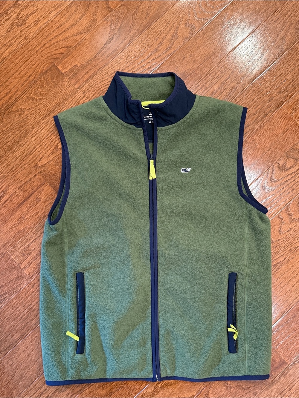 Boys Vineyard Vines Olive & Navy Fleece Zip Vest size XL